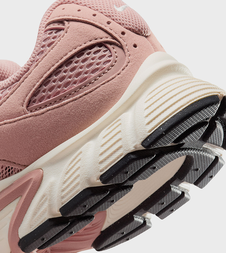 V5 RNR SUEDE Lace Up Sneakers