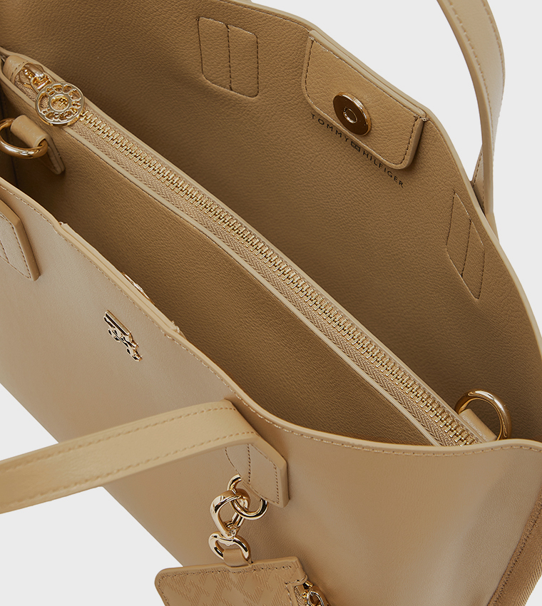 DISTINCT Logo Detail Tote Bag