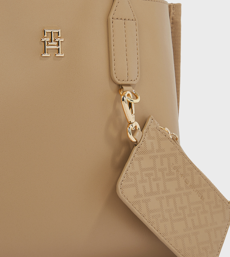 DISTINCT Logo Detail Tote Bag