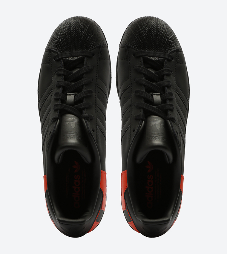 Loved one pellet Ready Buy Adidas Originals Superstar Sneakers Black B37981 In Black | 6thStreet  Oman