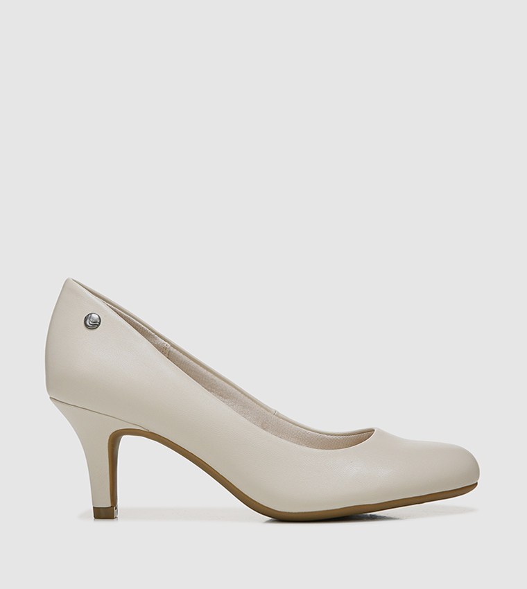 lifestride kitten heel pumps