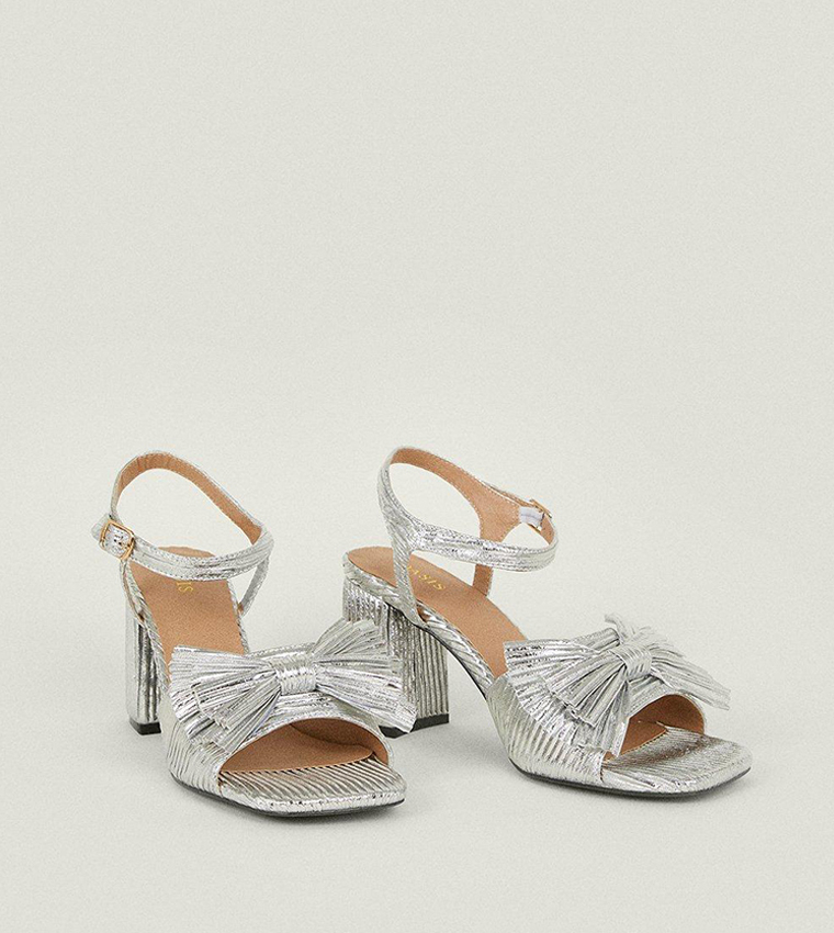 Buy Oasis Metallic Bow Block Heel Sandals In Silver 6thStreet UAE