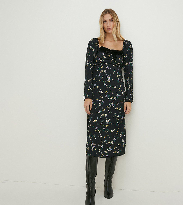 Buy Oasis Velvet Bow Ditsy Printed Midi Dress In Black 6thStreet Qatar