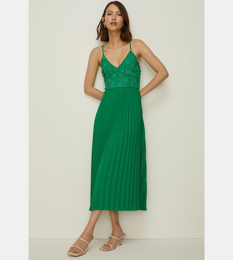 Buy Oasis Strappy Lace V Neck Pleat Midi Dress In Green | 6thStreet Oman