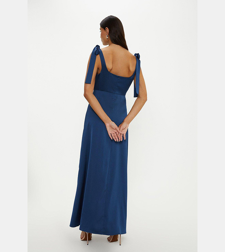 فستان ميدي بكتف برباط ساتان 