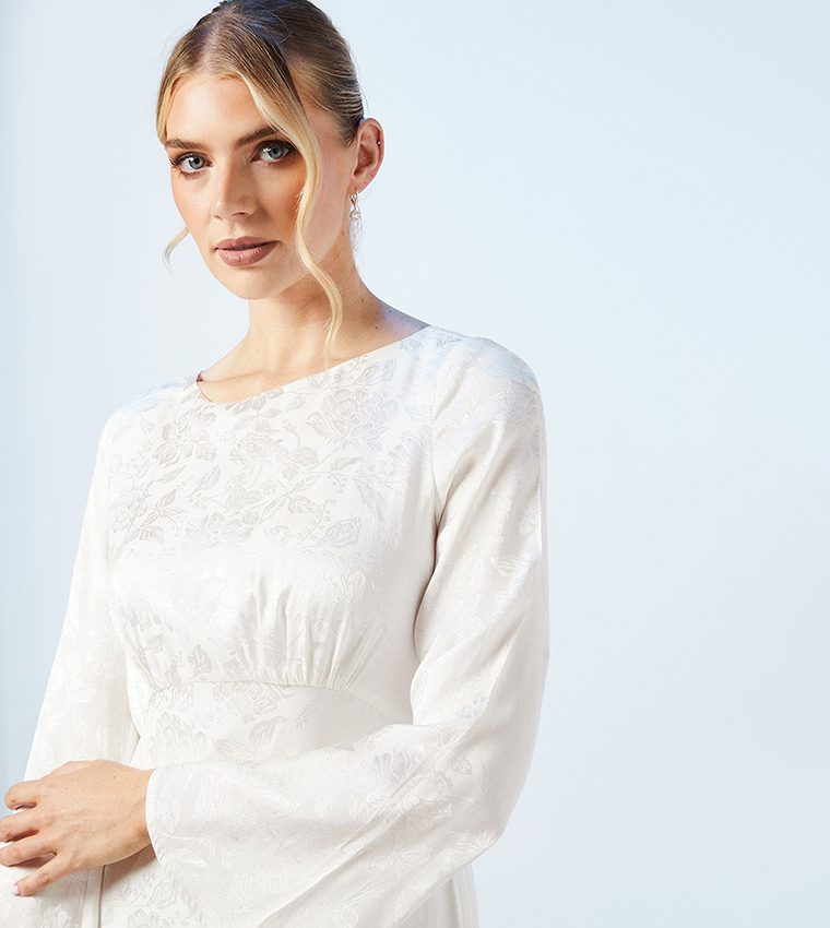 Peony Satin Jacquard Flared Sleeves Wedding Dress