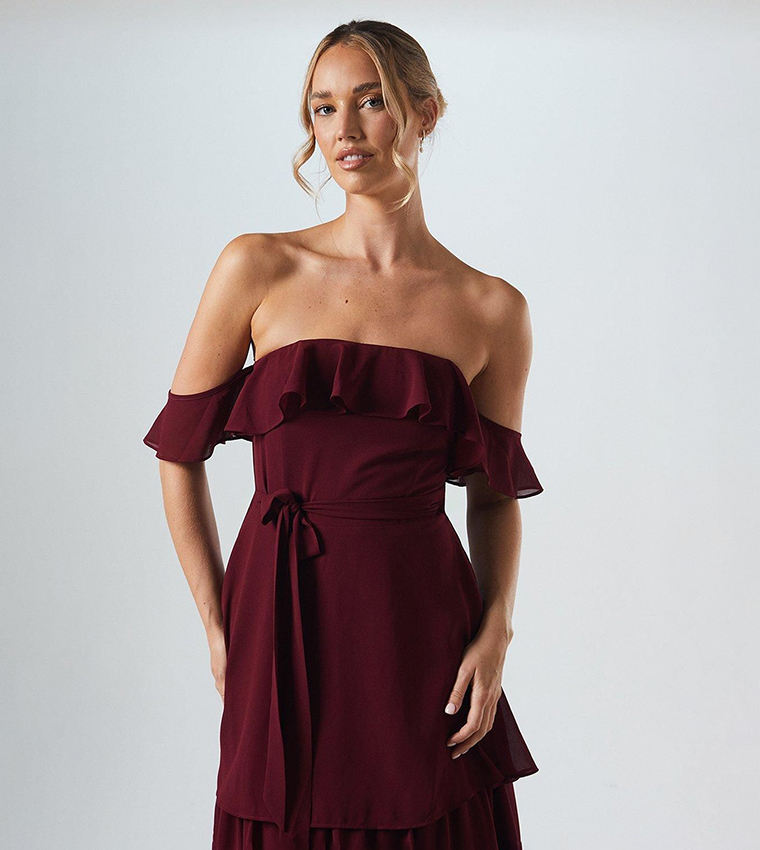 Buy Oasis Bardot Layered Georgette Tie Detail Bridesmaids Dress In Red |  6thStreet Oman