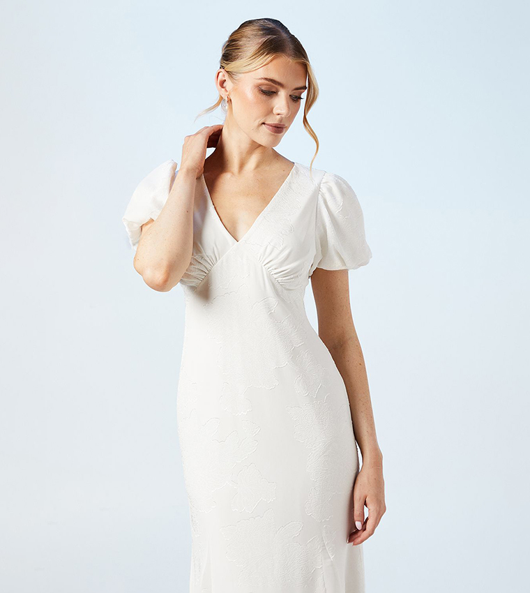 V-Neck Puff Sleeves Satin Jacquard Wedding Dress