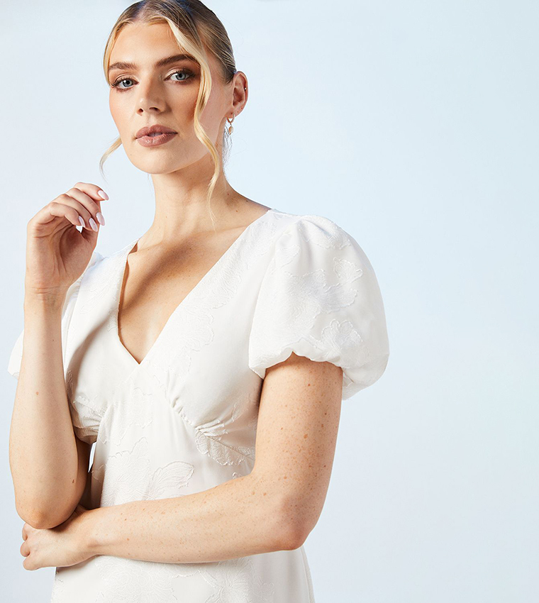 V-Neck Puff Sleeves Satin Jacquard Wedding Dress