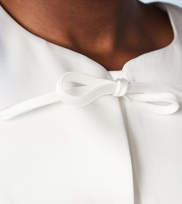 Puff Sleeves Tie Detail Top