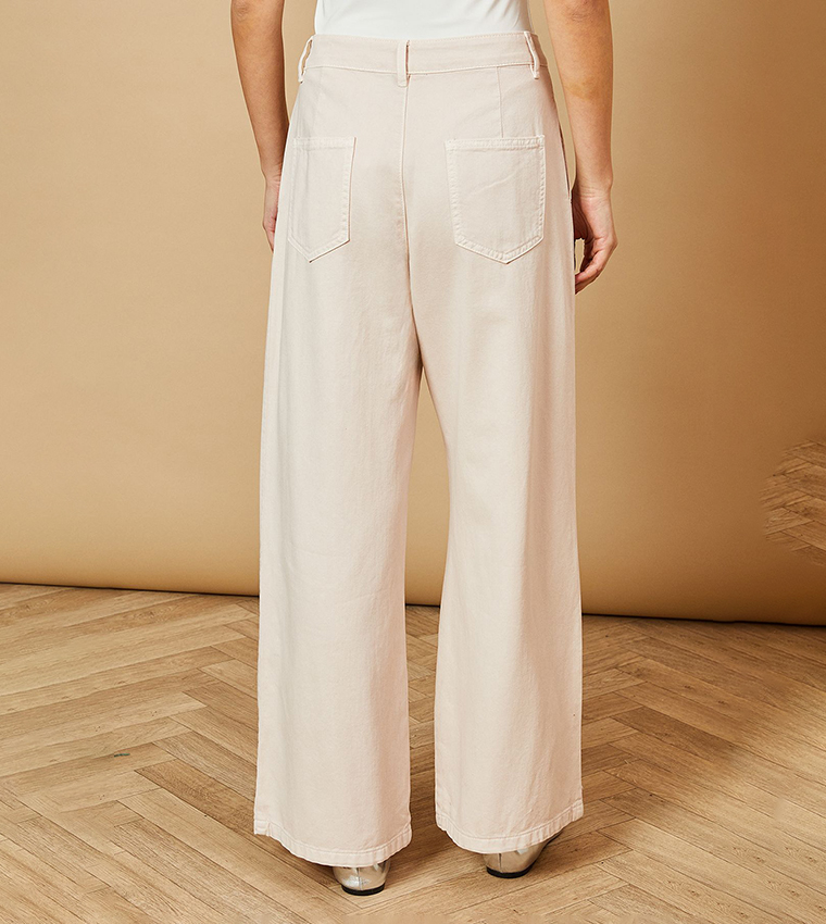 Pleat Front Washed Baggy Jeans