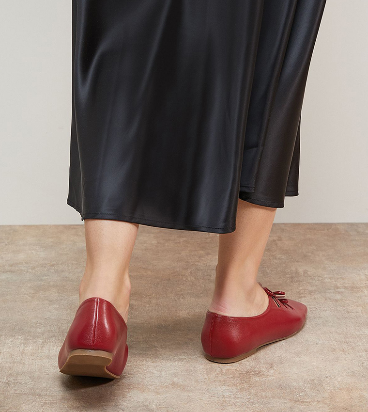 Darielle Faux Leather Multi Bow Ballet Flats