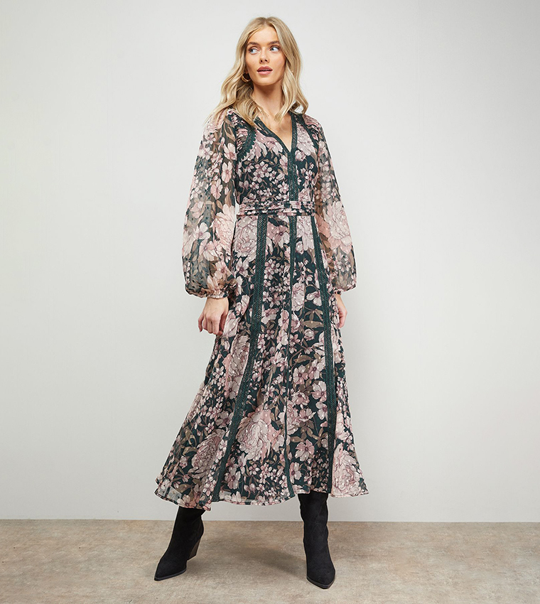 فستان ميدي فلير بحواف دانتيل وطبعة 