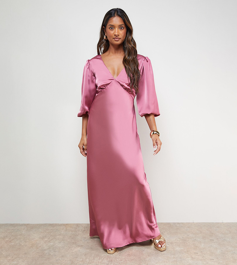 فستان ساتان ميدي بأكمام بالون وياقة V