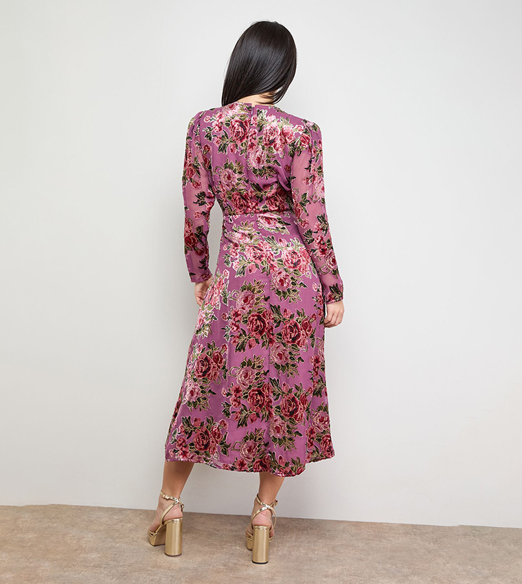 فستان كم باف للمقاسات الصغيرة 