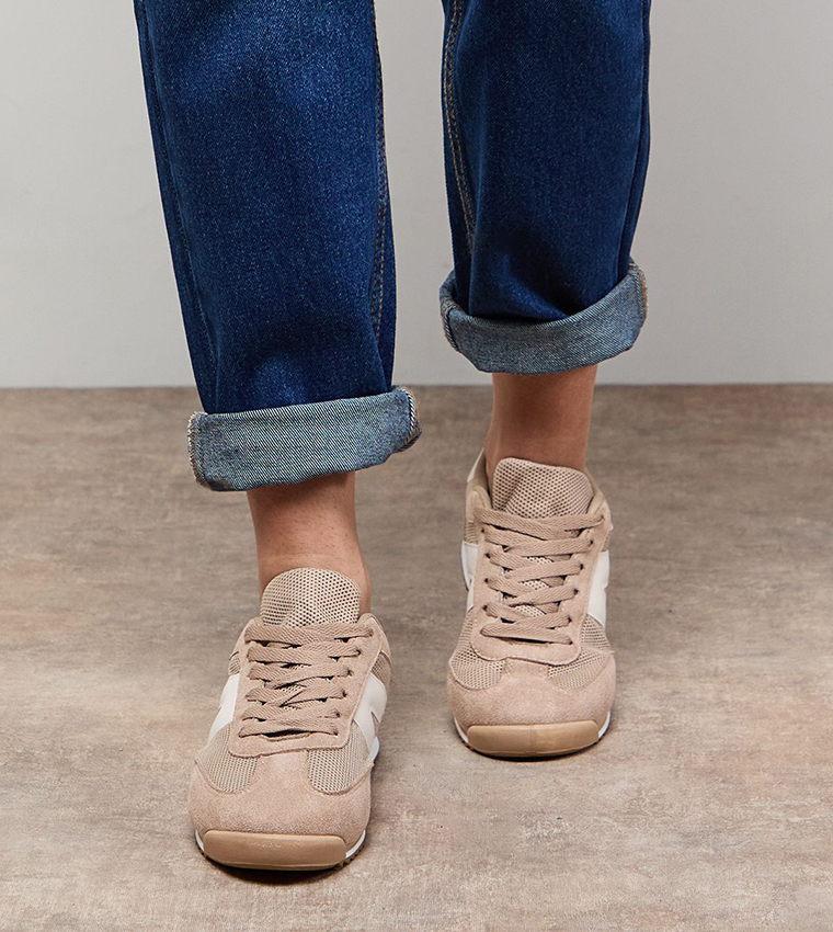 حذاء شامواه صناعي شبكي برباط 