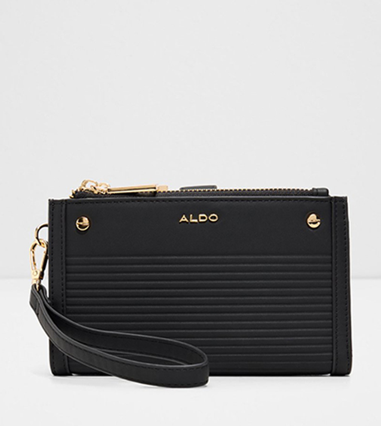 BANAETERIEL Textured Wristlet
