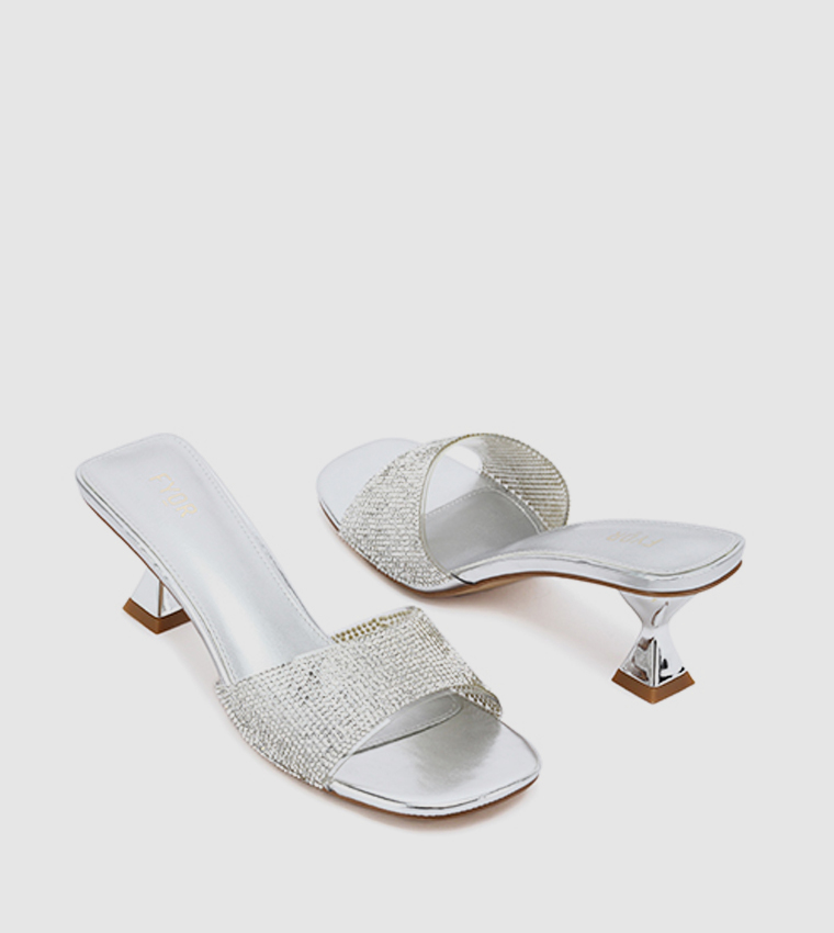 Silver 2025 kitten heels