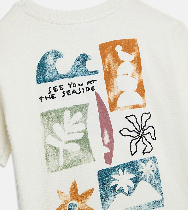 Embroidery Detail Short Sleeves T-Shirt