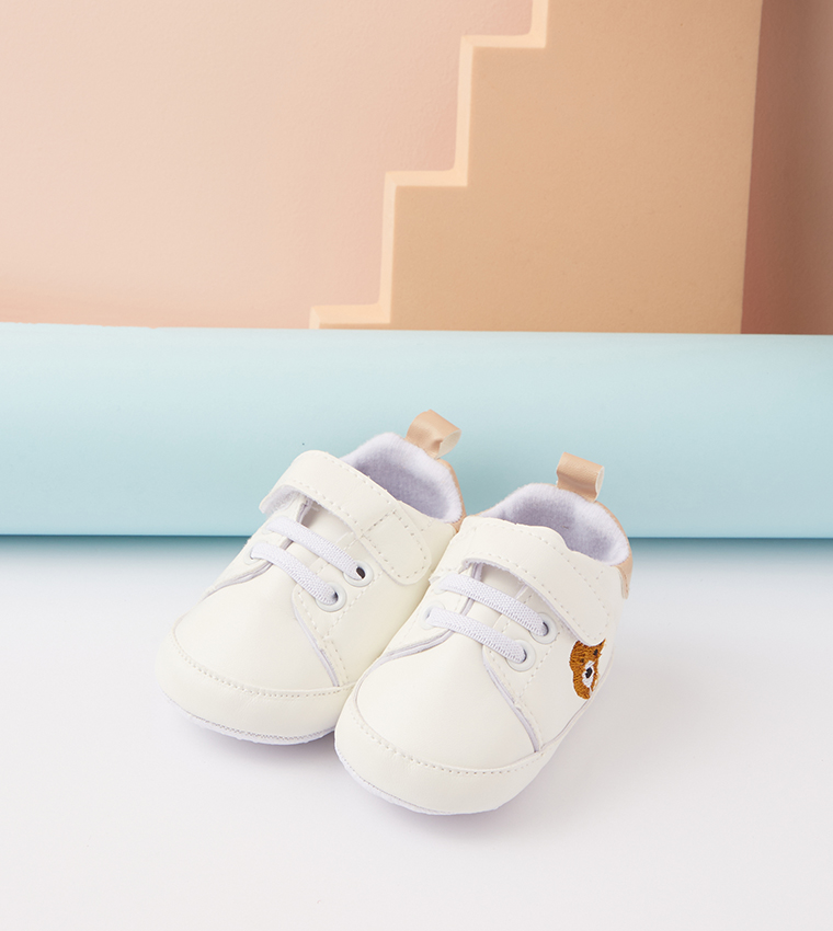 Textured Soft Sole Velcro Flat Shoes
