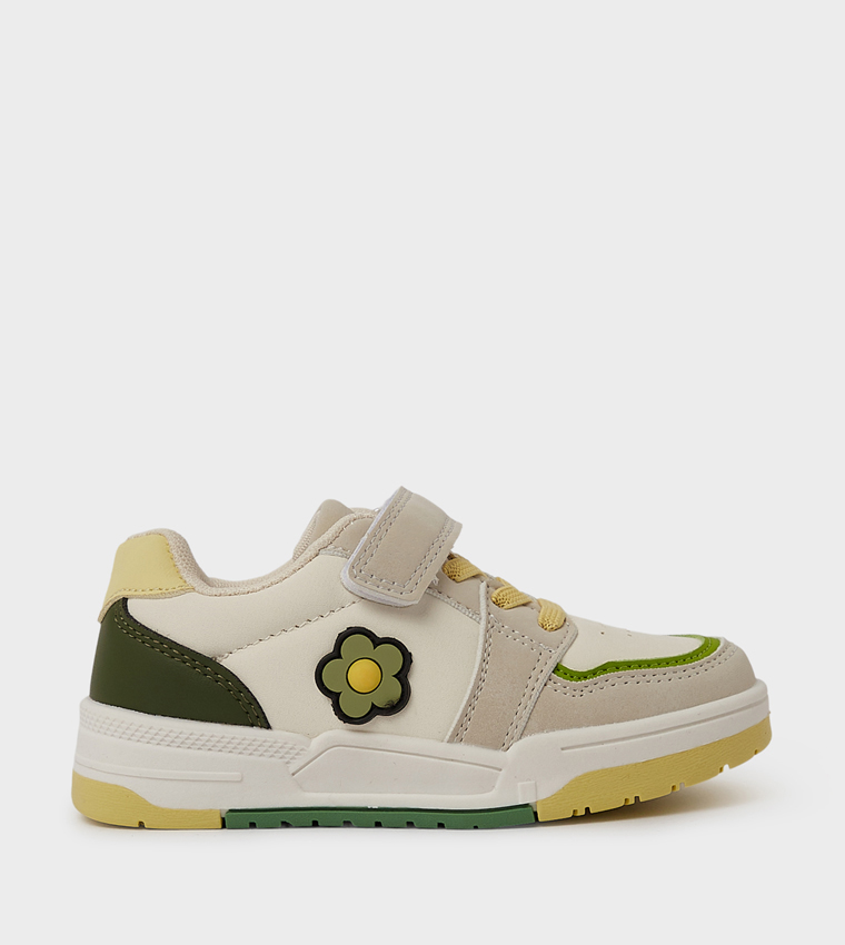 Round Toe Velcro Closure Sneakers