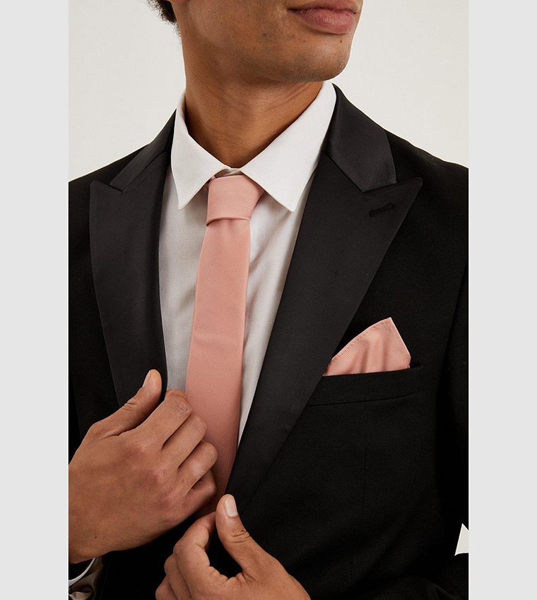Textured Tie and Pocket Square Set