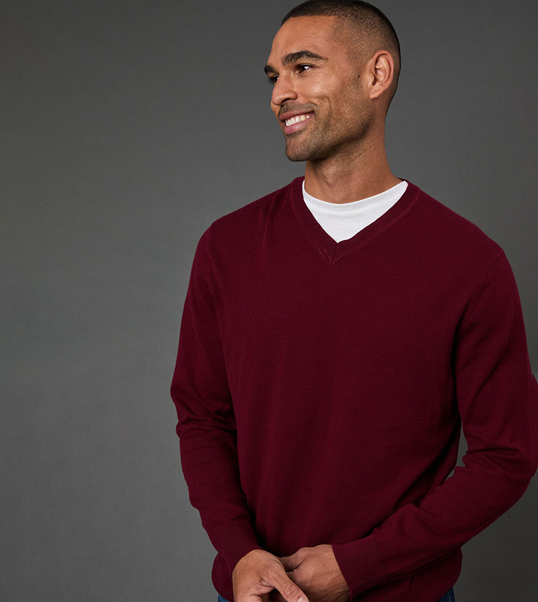 Buy Burton Long Sleeves V Neck Sweater In Red 6thStreet Saudi Arabia