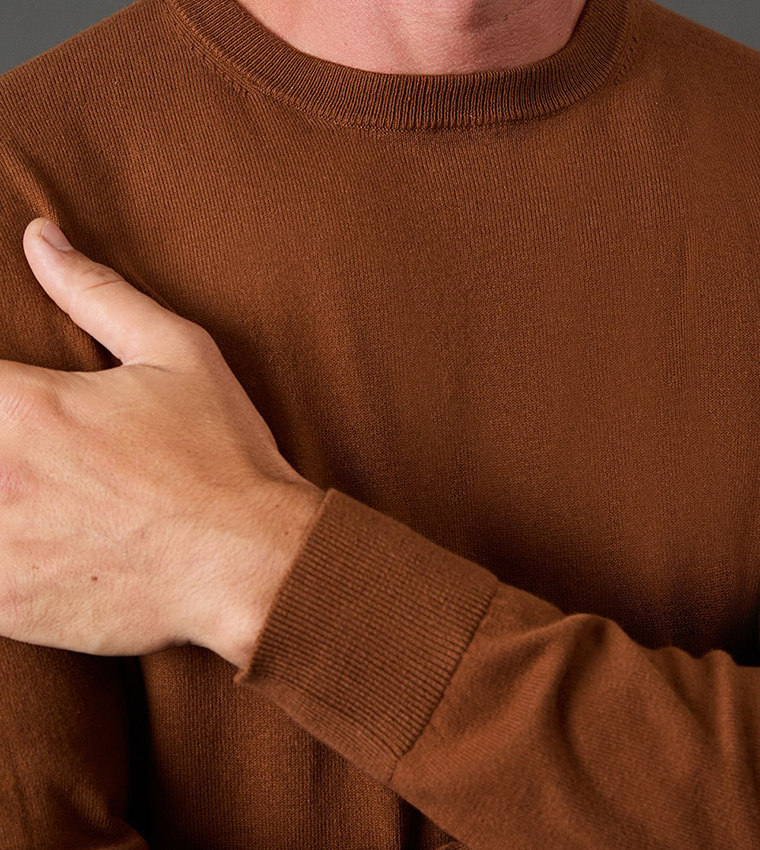 Knitted Crew Neck Sweater