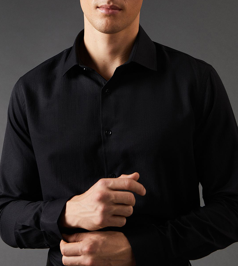 Solid Herringbone Weave Long Sleeves Shirt