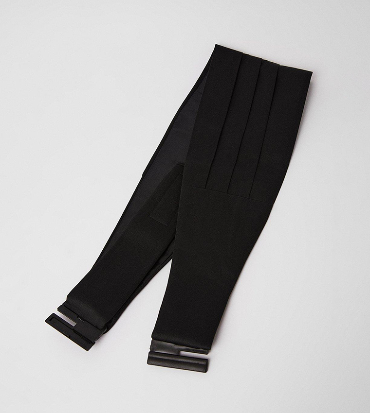 Cummerbund Tie