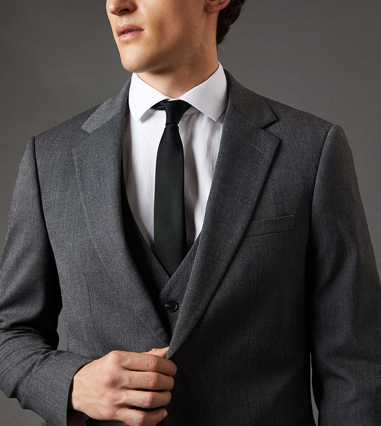 Solid Slim Fit Blazer