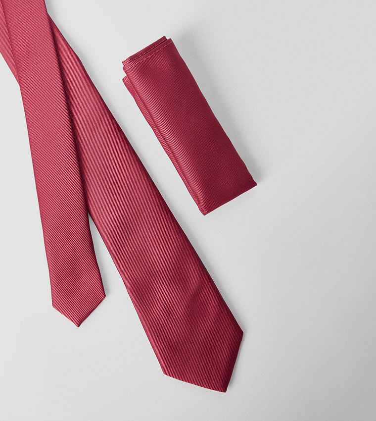 Buy Burton Tie And Pocket Square In Berry 6thStreet Qatar