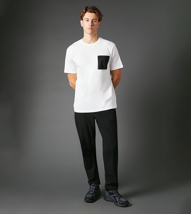 Burton 1904 Contrast Pocket T-Shirt
