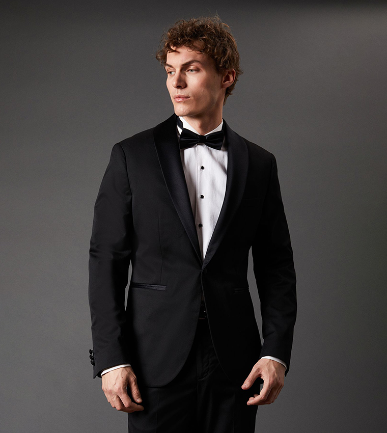 Slim Fit Shawl Collar Tuxedo Blazer
