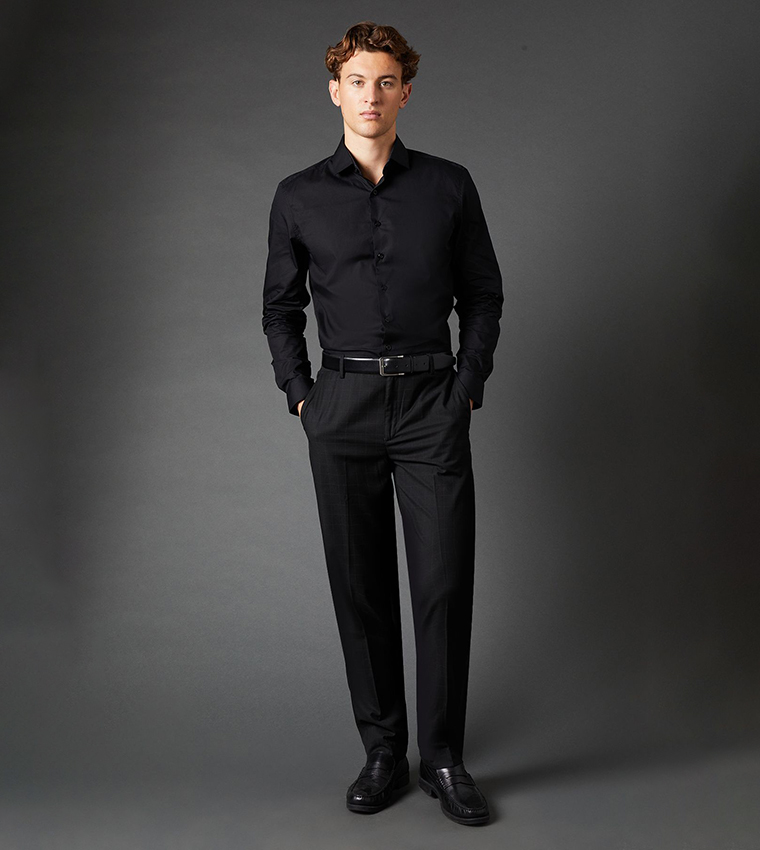 Cutaway Collar Slim Fit Long Sleeves Shirt