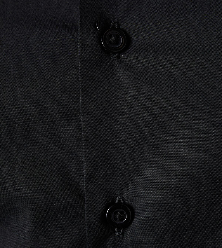 Cutaway Collar Slim Fit Long Sleeves Shirt