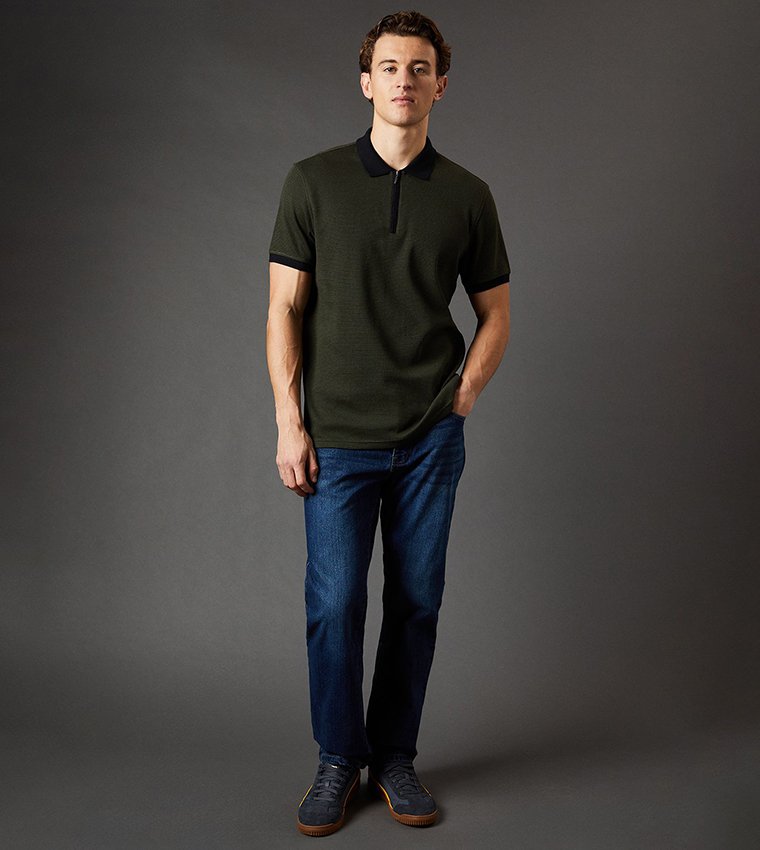 Contrast Collar Zipper Neck Polo T-Shirt