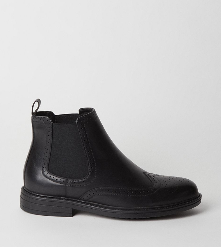 Round Toe Smart Chelsea Boots