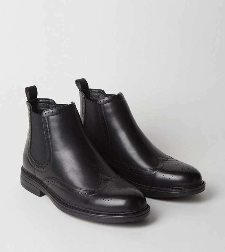 Round Toe Smart Chelsea Boots