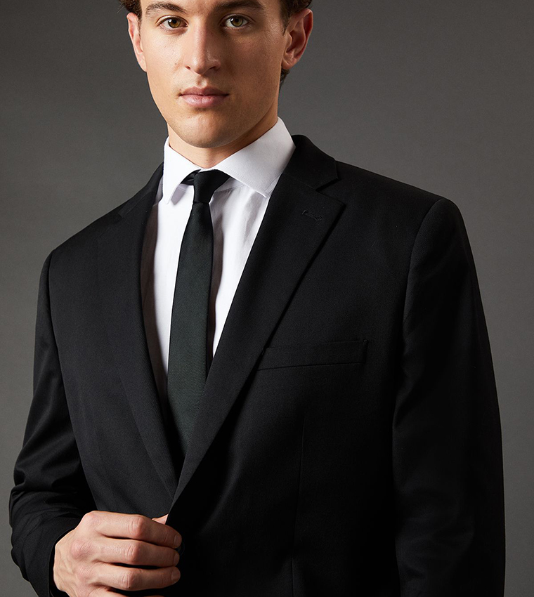 Solid Long Sleeves Regular Fit Blazer