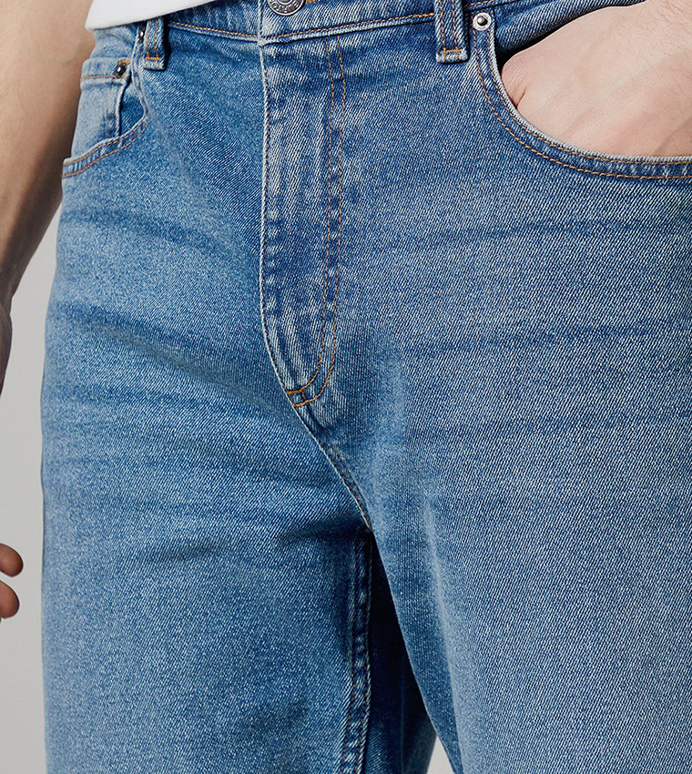 Stone Wash Stretch Straight Fit Jeans