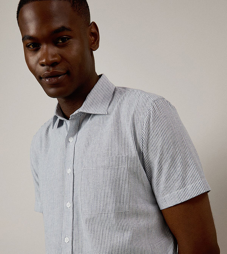 Striped Classic Collar Short Sleeves Shirt