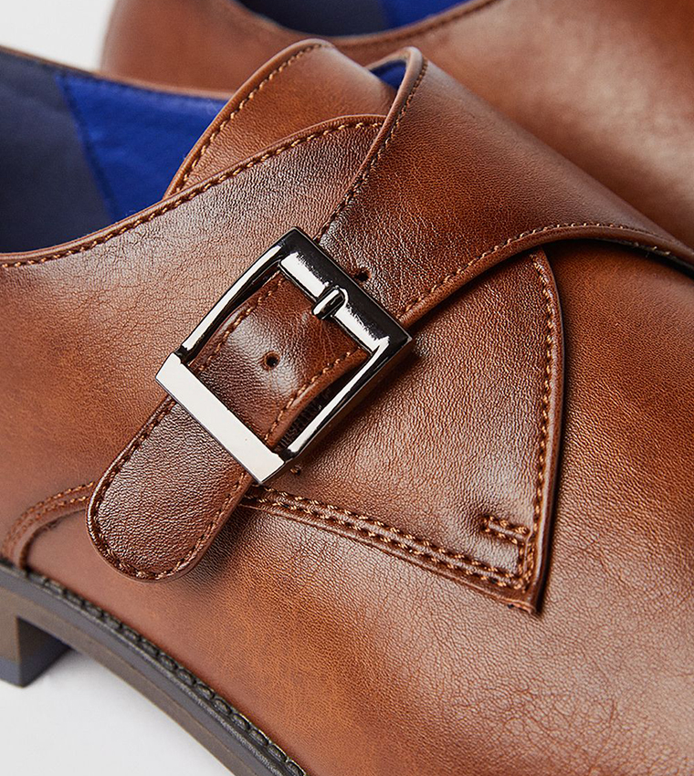 Solid Buckled Monkstrap Shoes