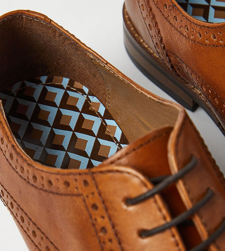 Leather Lace-Up Brogues