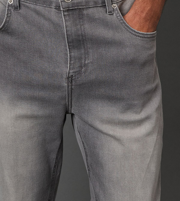 Faded Stretch Straight Fit Jeans