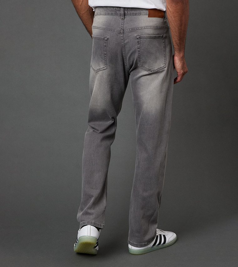 Faded Stretch Straight Fit Jeans