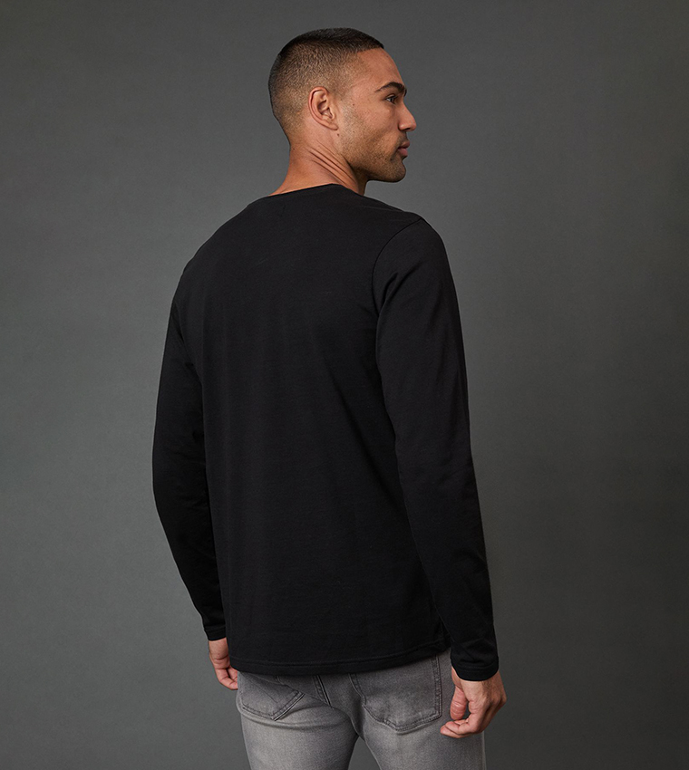 Long Sleeves Henley Neck T-Shirt