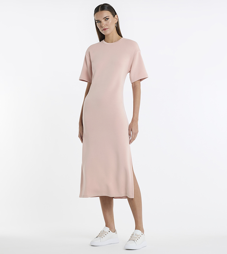 فستان تيشيرت سادة بأكمام قصيرة