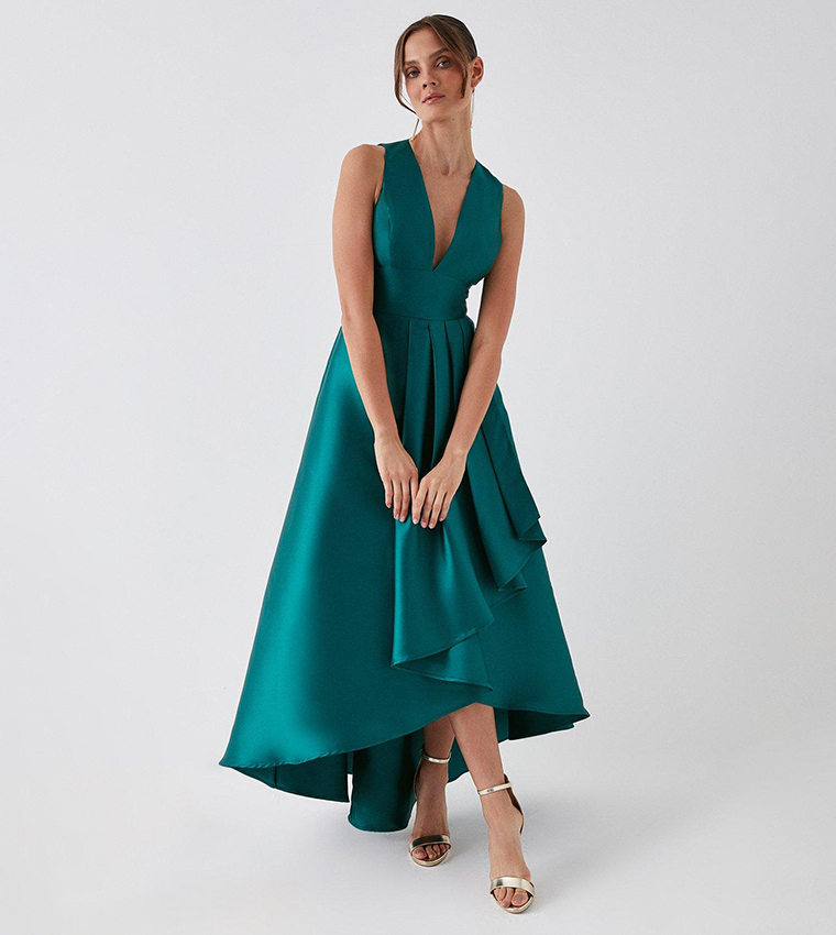 Elegant Bateau Dress with Cascading Ruffles Emerald