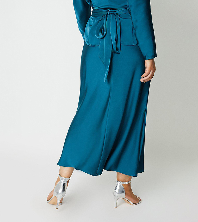 Buy Coast Plus Satin Maxi Skirt In Teal 6thStreet Qatar